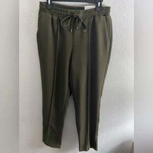 NWT Olive Green Mid Rise Relaxed Fit Pants XL Tall